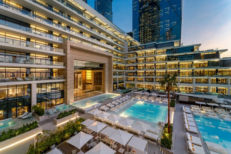 Five Luxe